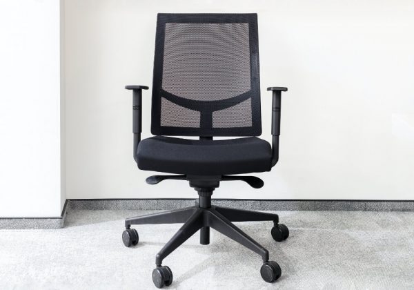 Chaise de bureau confortable : fauteuil classique vs ergonomique